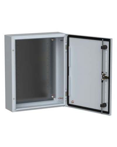 ЩМП-50.40.15 УХЛ1 IP66 500x400x150 TITAN 5 (TI5-10-N-050-040-015-66). Шкаф металлический с монтажной платой. IEK во Владимире